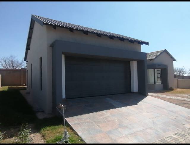 4 BEDROOM HOUSE FOR SALE IN BENDOR